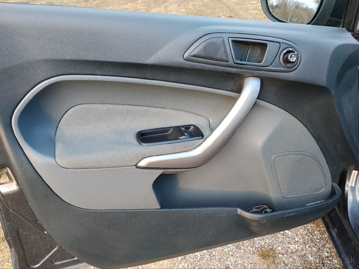 Ford Fiesta 1.4 TDCi - 10