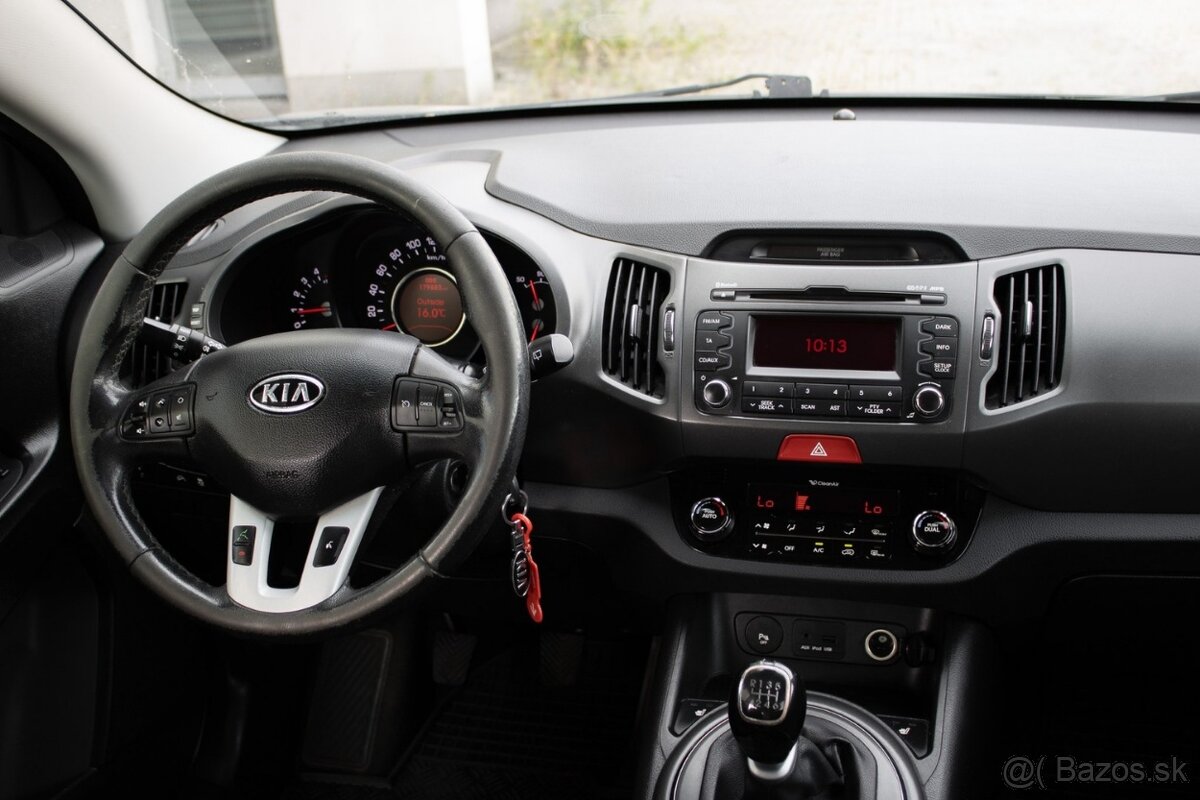 Kia Sportage 1.7 CRDi VGT 2 WD LX - 10
