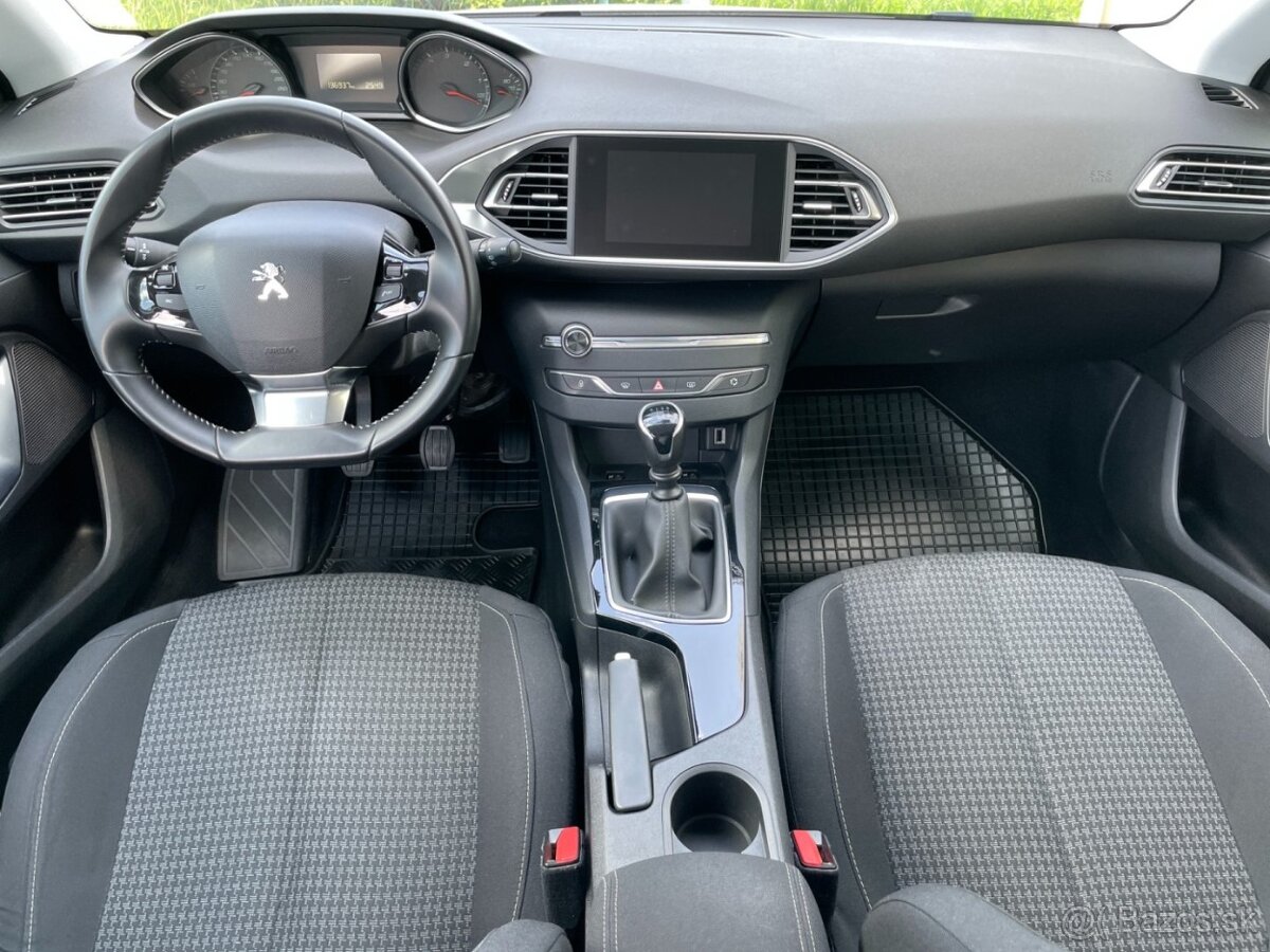 Peugeot 308 Com. II 1.5HDi ČR 1.maj. - 10