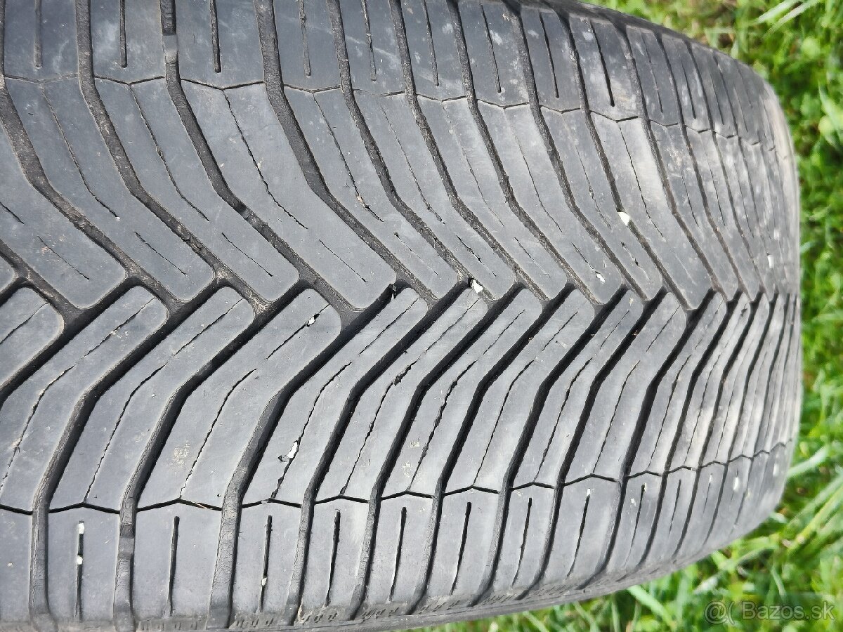 Predám celoročné pneumatiky Michelin - 10