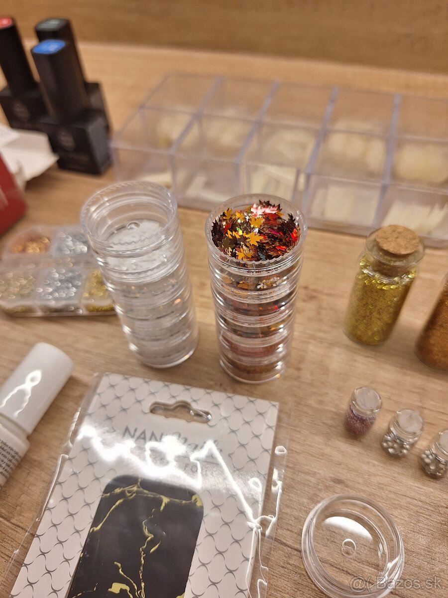 Sada na gelove nechty - 10