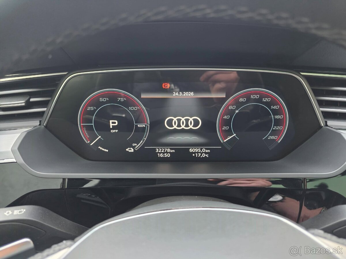 Audi e-tron 50 S-LINE 230 kW 313PS Quattro, Panoráma, Matrix - 10