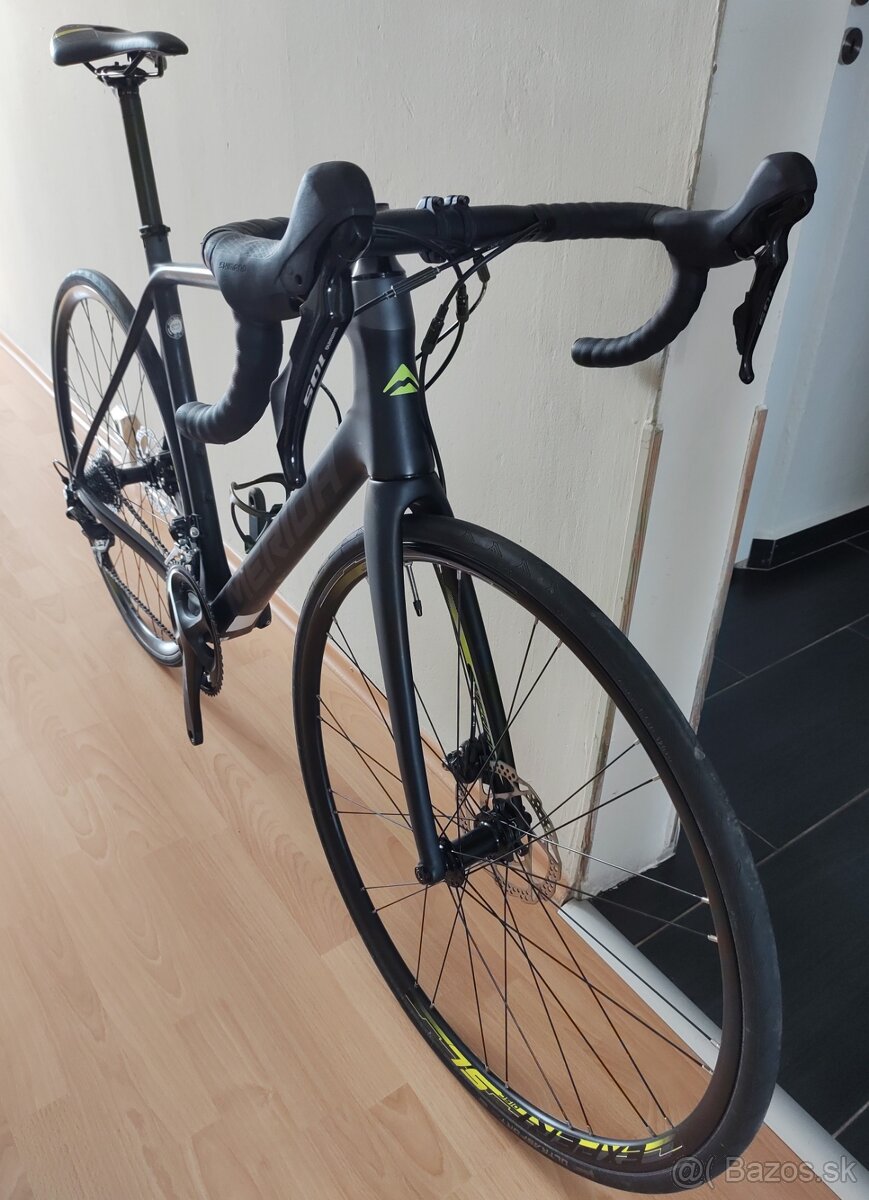 Cestny karbonovy bicykel Merida Scultura 4000 Disc - 10