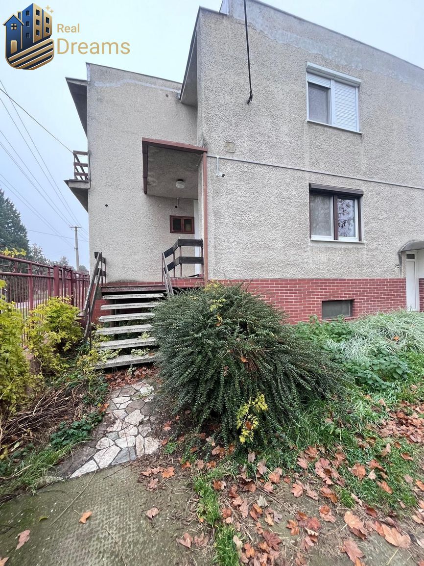 PRIESTRANNÝ 7-IZBOVÝ RODINNÝ DOM S VEĽKÝM POZEMKOM V DLHEJ N - 10