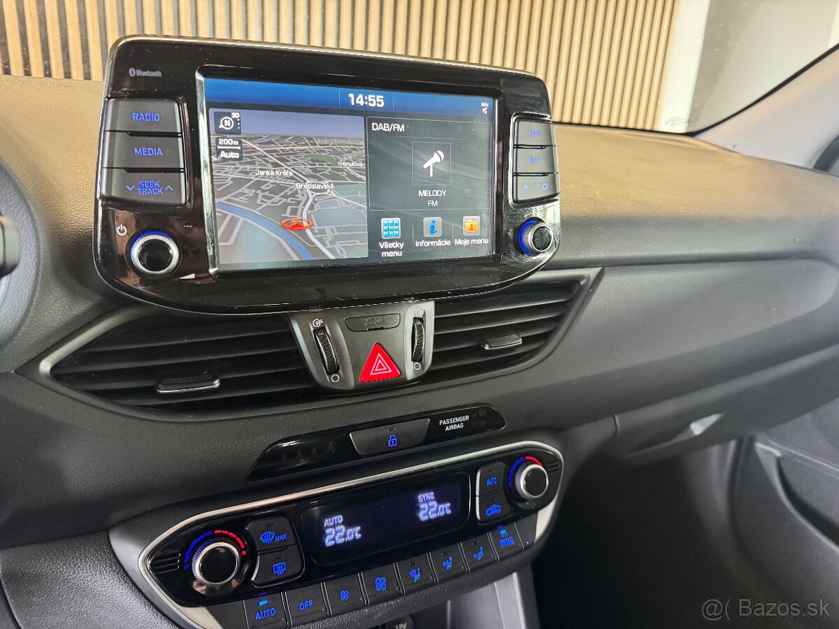 Hyundai i30 Combi 1.6 CRDI 2020/117 tisíc km - 10