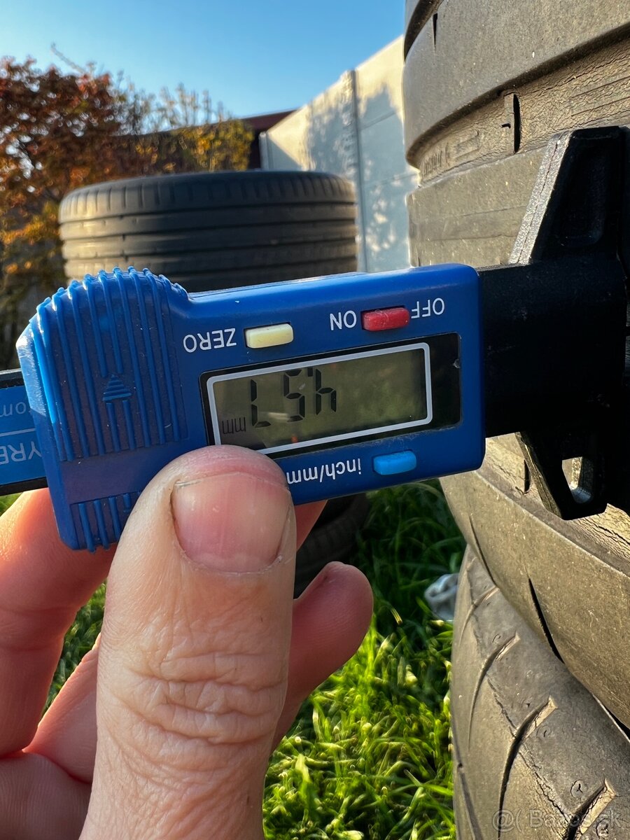 225/45R17 Dunlop Sportmax - 10