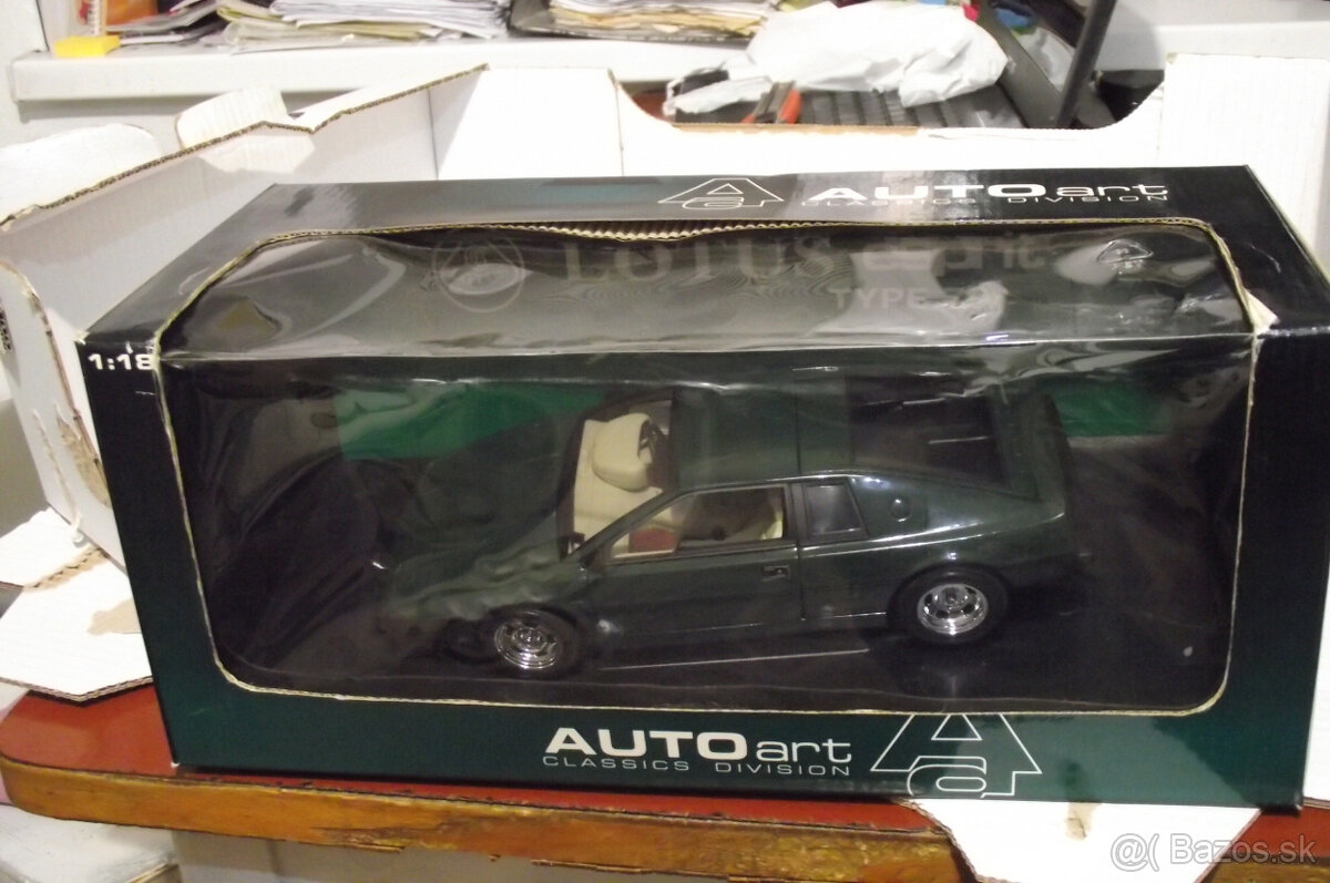 1:18 Lotus Esprit - 10