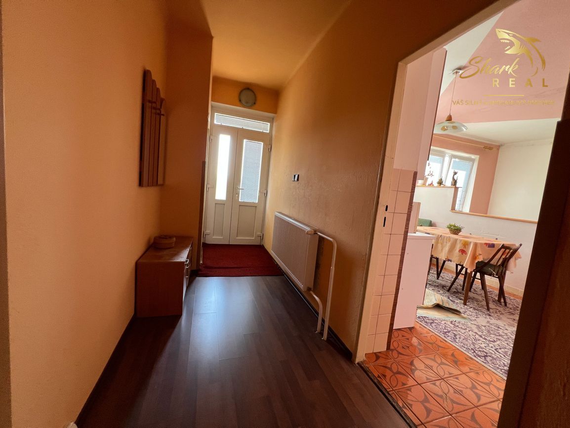 Presvetlený 4 izbový rodinný dom s garážou - 10