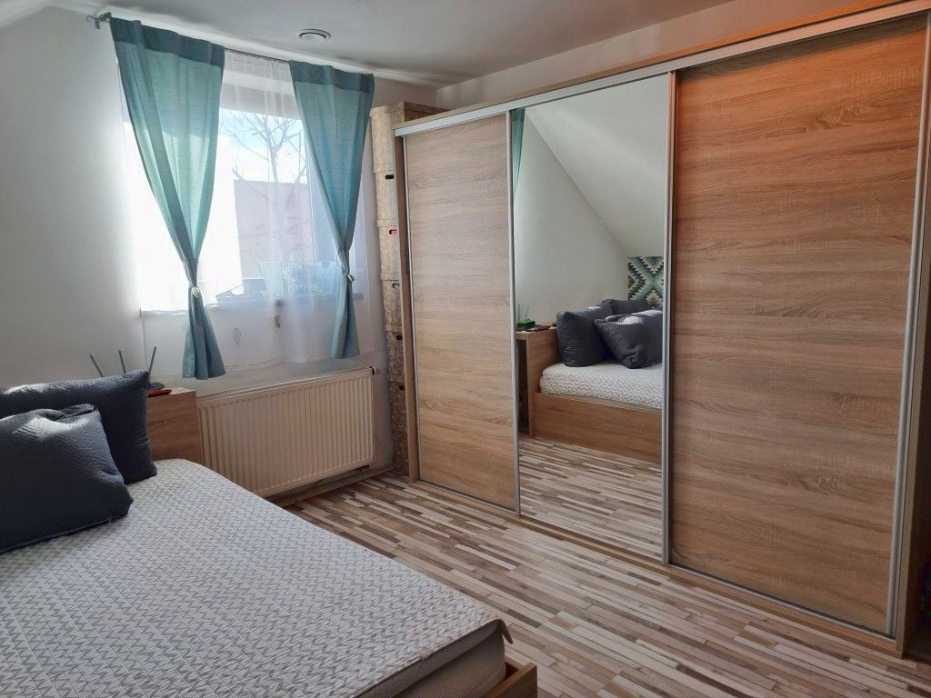 Exkluzívne na predaj RD s bazénom, garážou - 10