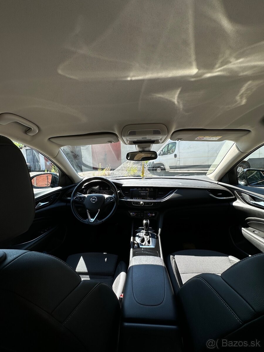 Opel Insignia ST 125kw/automat/ - 10