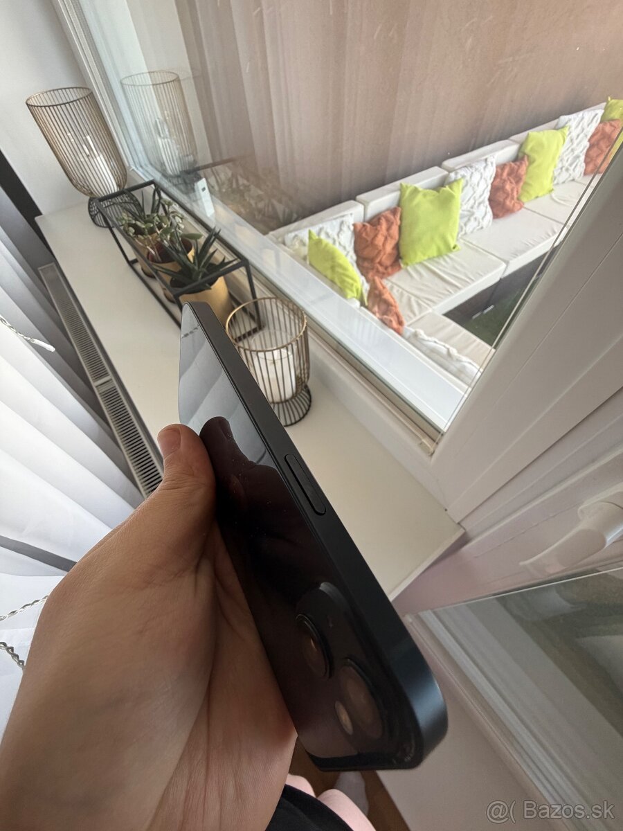 Predám Iphone 13 256GB Midnight - 10