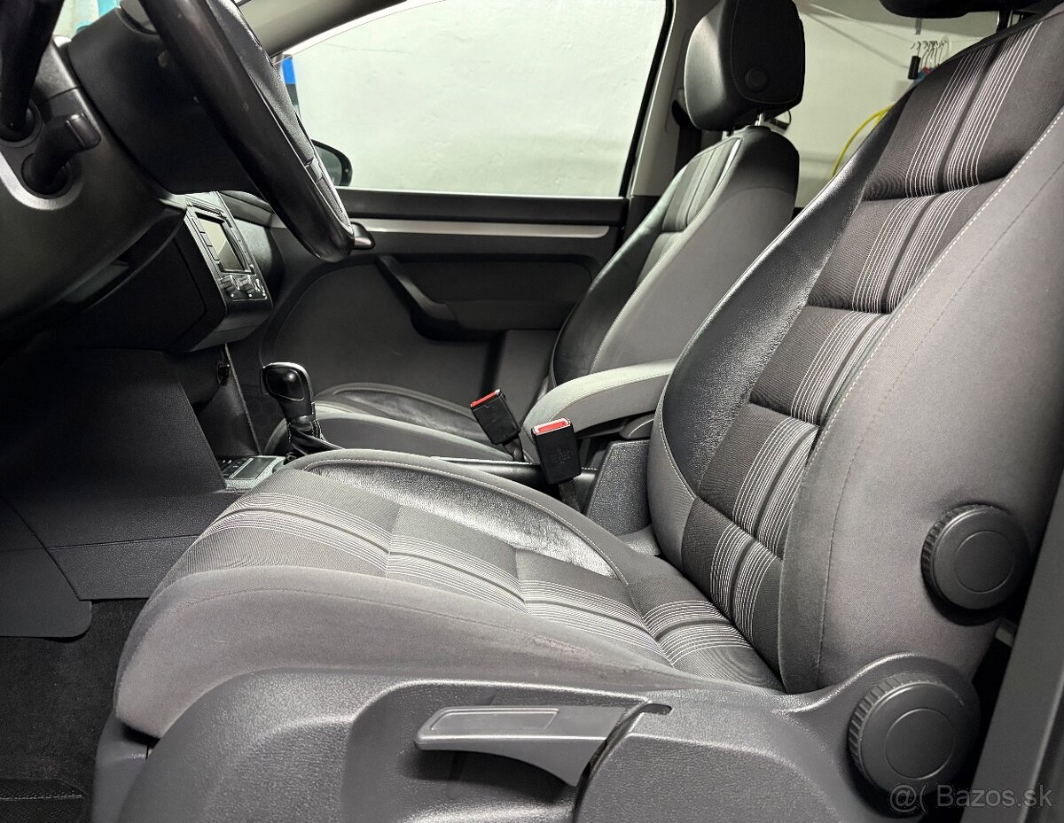Volkswagen Touran 2.0 TDi, A6, MATCH - 10
