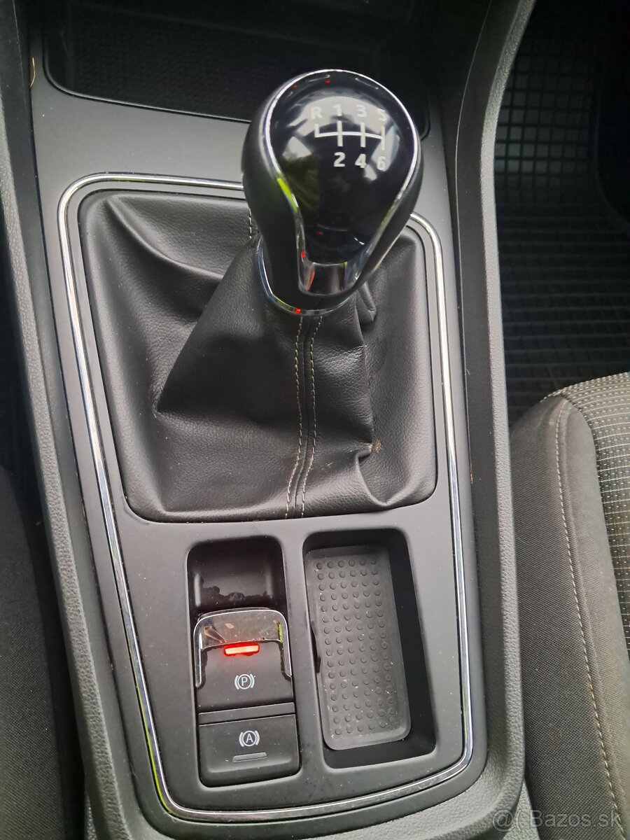 Seat Leon 1.0 tsi rok 2019 - 10