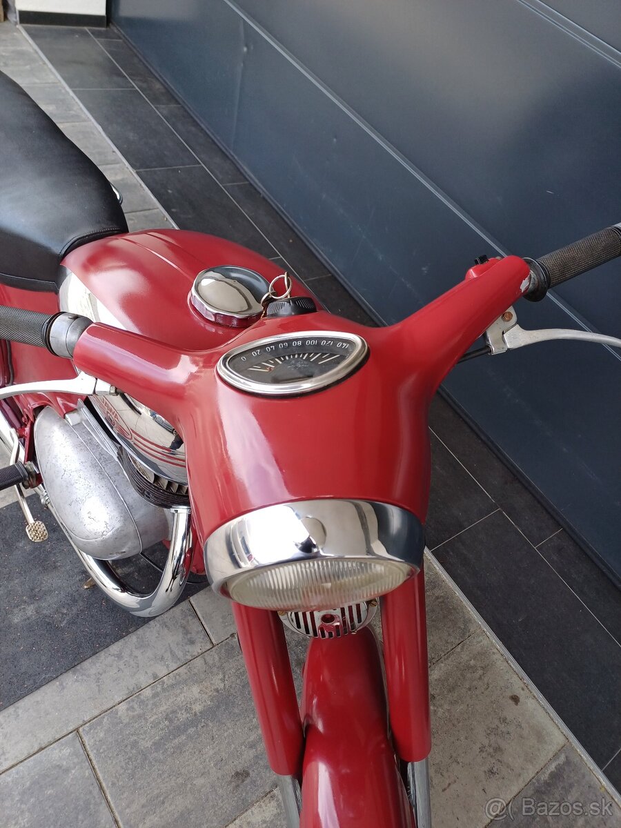 Jawa 250/559 Panelka s TP - 10