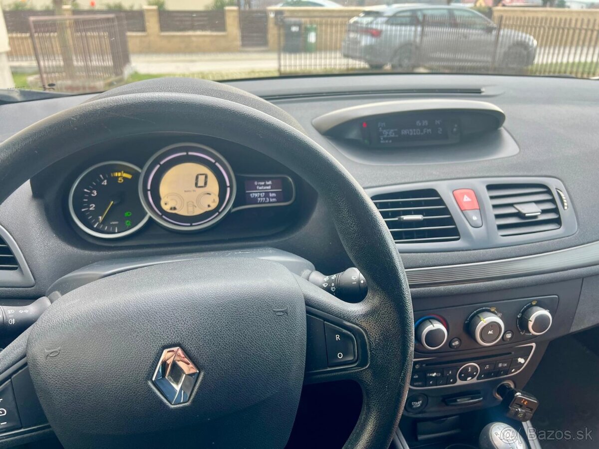 Renault Megan III. r.v.2010 - 10