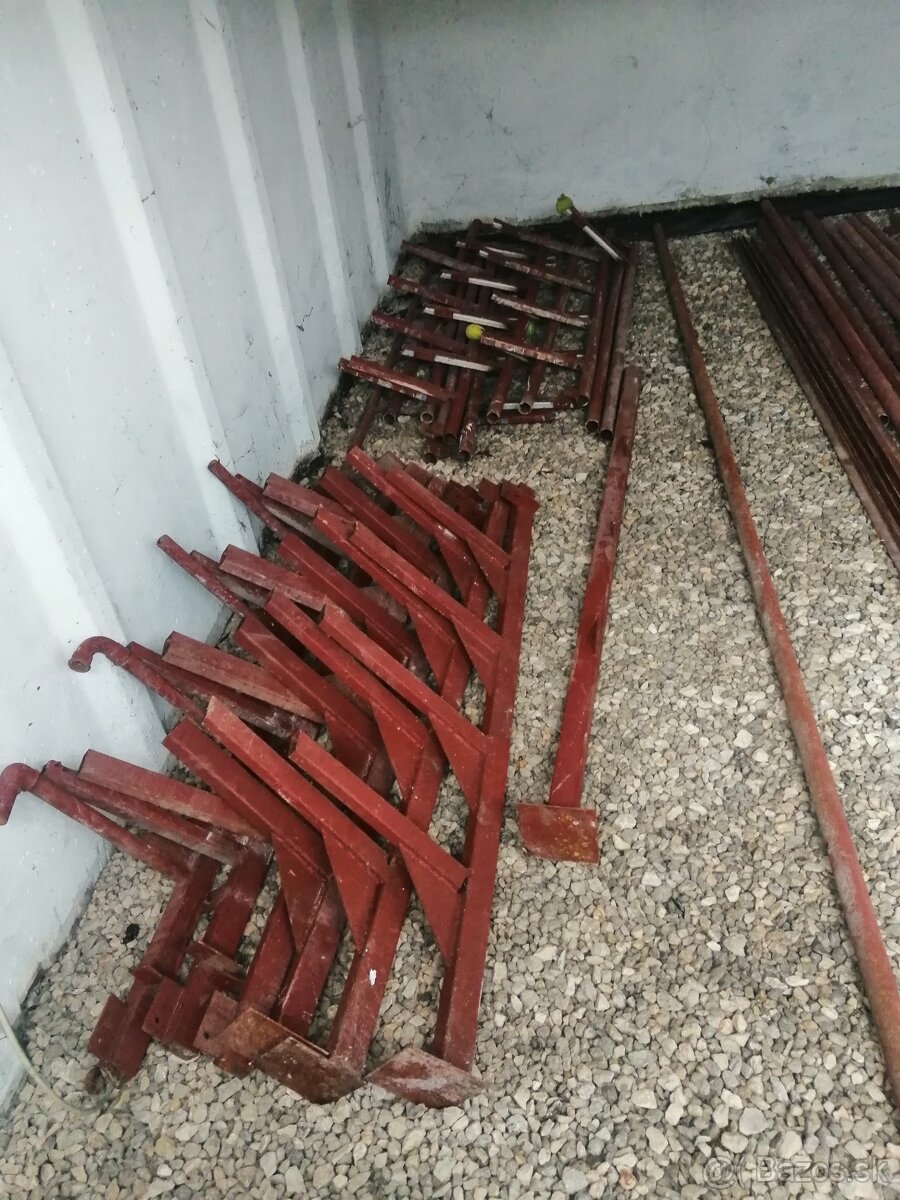 Regály do garáže dielne Kovove - 10