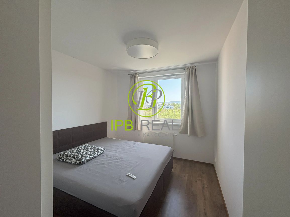 Nový neobývaný 2-izb. byt s parkovaním na Bytstrickej ul. v - 10