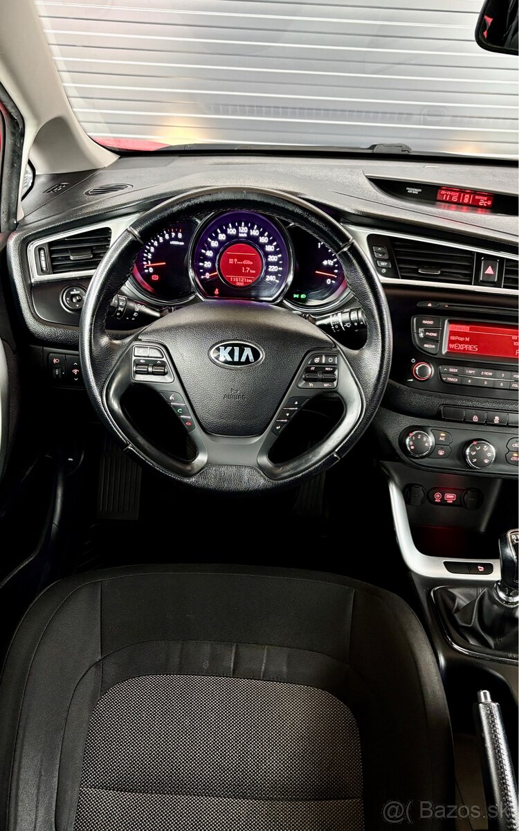 KIA CEED - benzín - 10