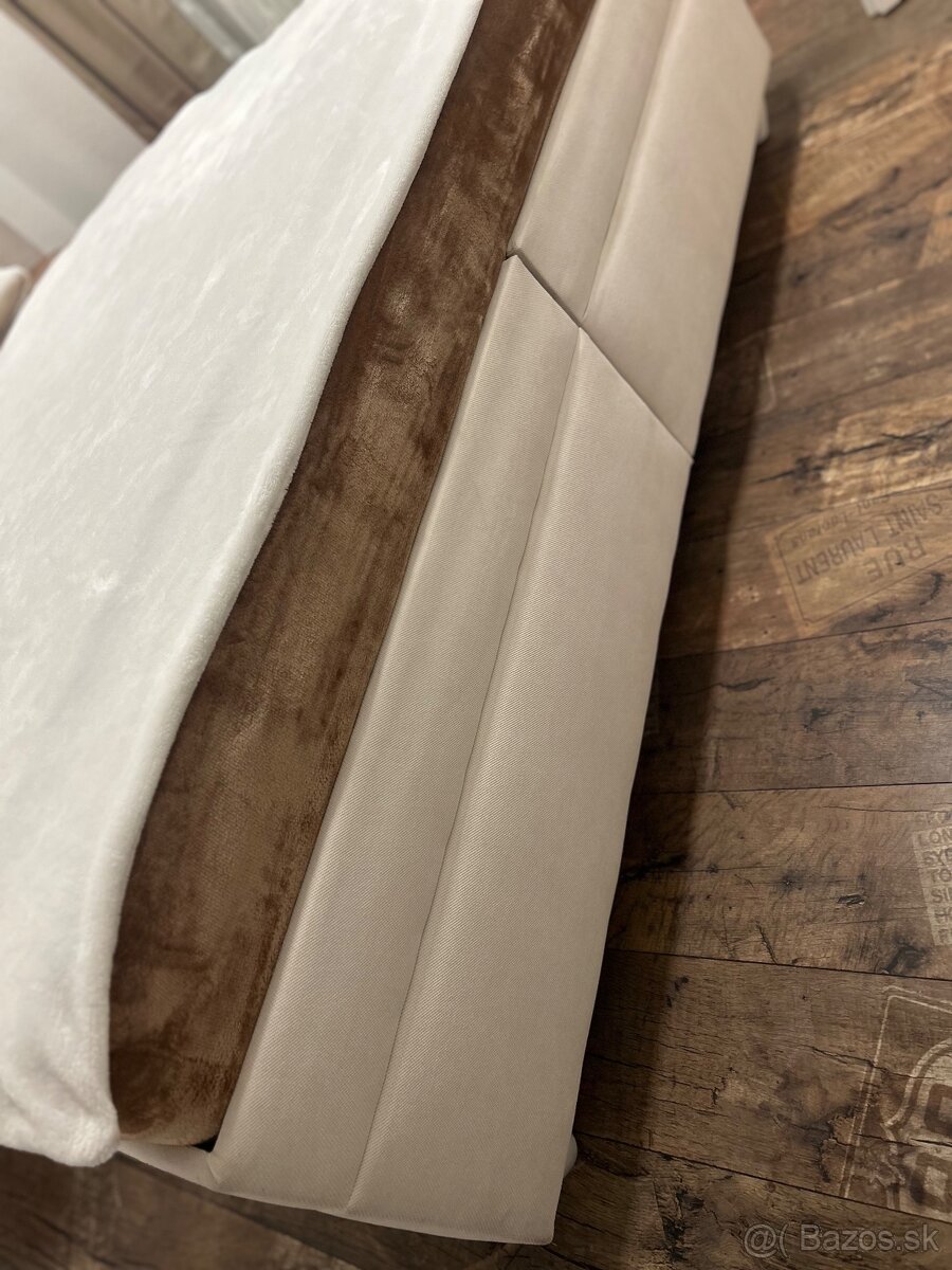 Čalúnená posteľ 180x200 s matracmi - 10