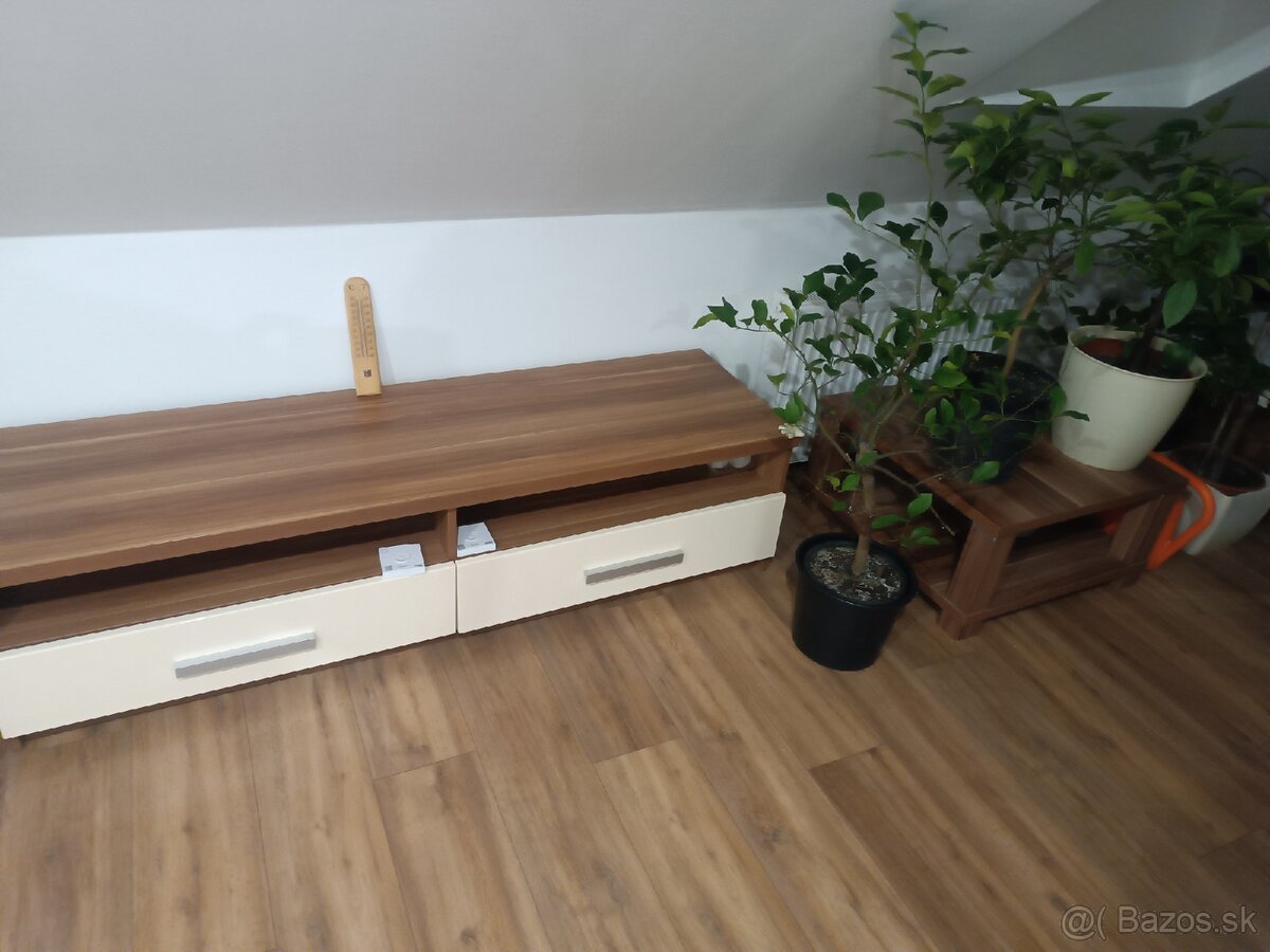 Predam postel zo pc stolikom - 10