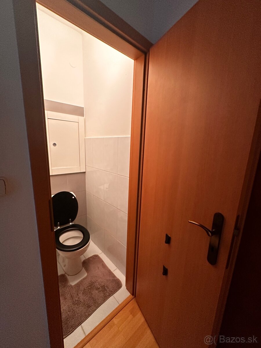 Prenájom 3-izbového bytu v Ružinove - 10