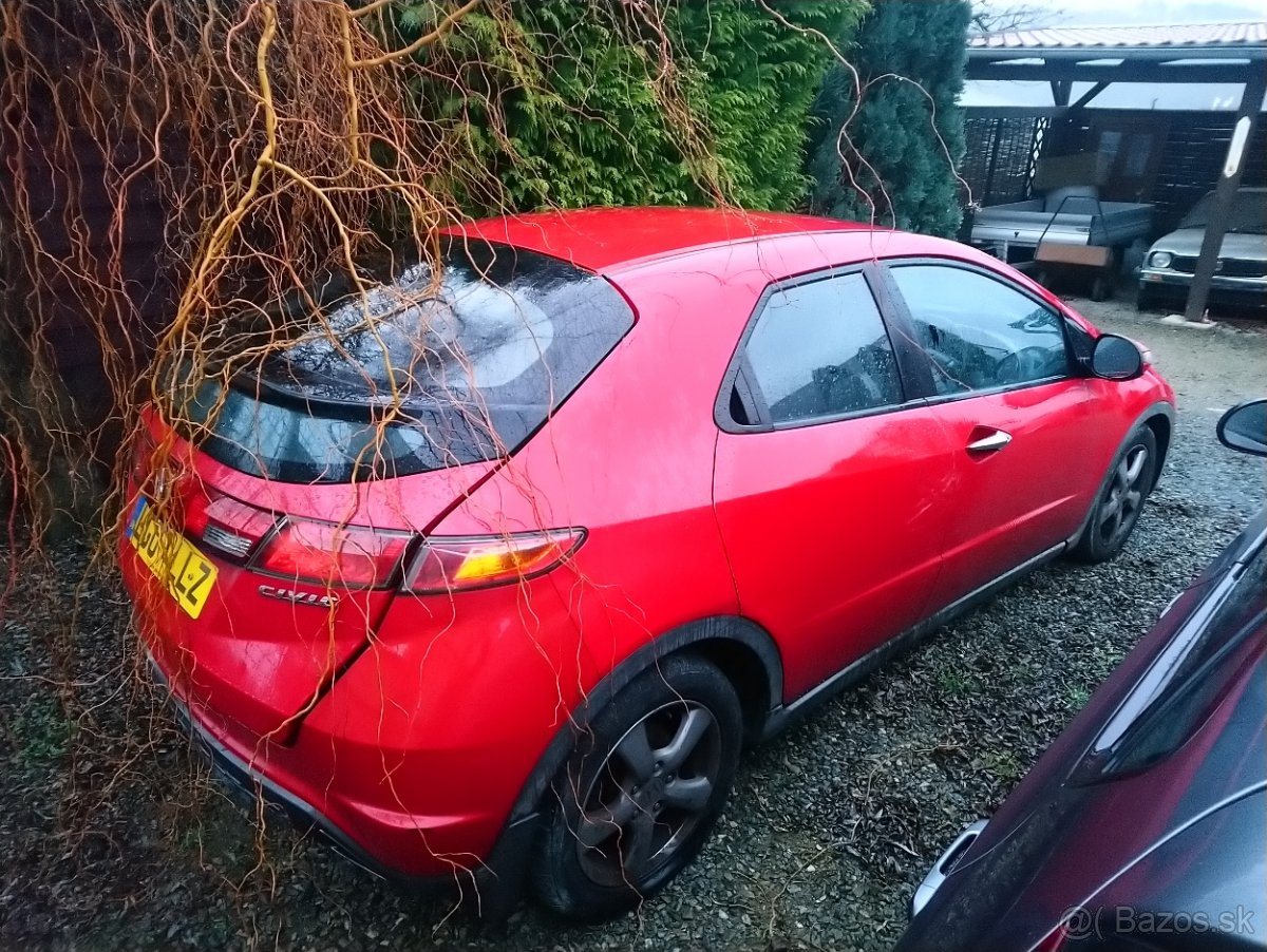 Honda Civic 8gen (FN,FK) 06-11 ufo náhradné diely - 10