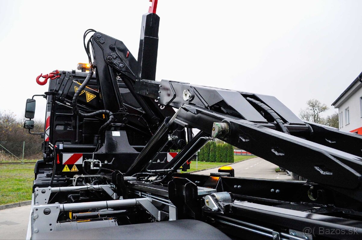 MAN 15.250 NOVÝ HÁKOVÝ NOSIČ KONTAJNEROV + HYDRAULICKÁ RUKA - 10