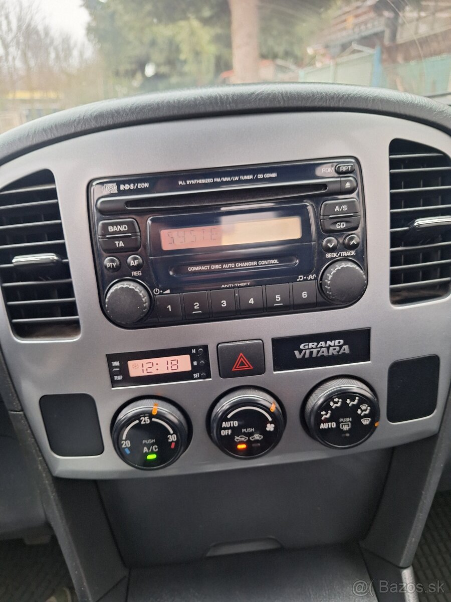 SUZUKI GRAND VITARA 2.0 HDI 4X4 KLÍMA ŤAŽNÉ - 10