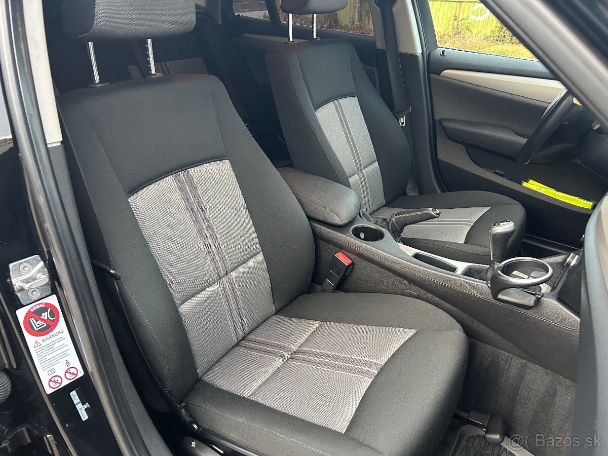 BMW X1 18d xDrive - 10