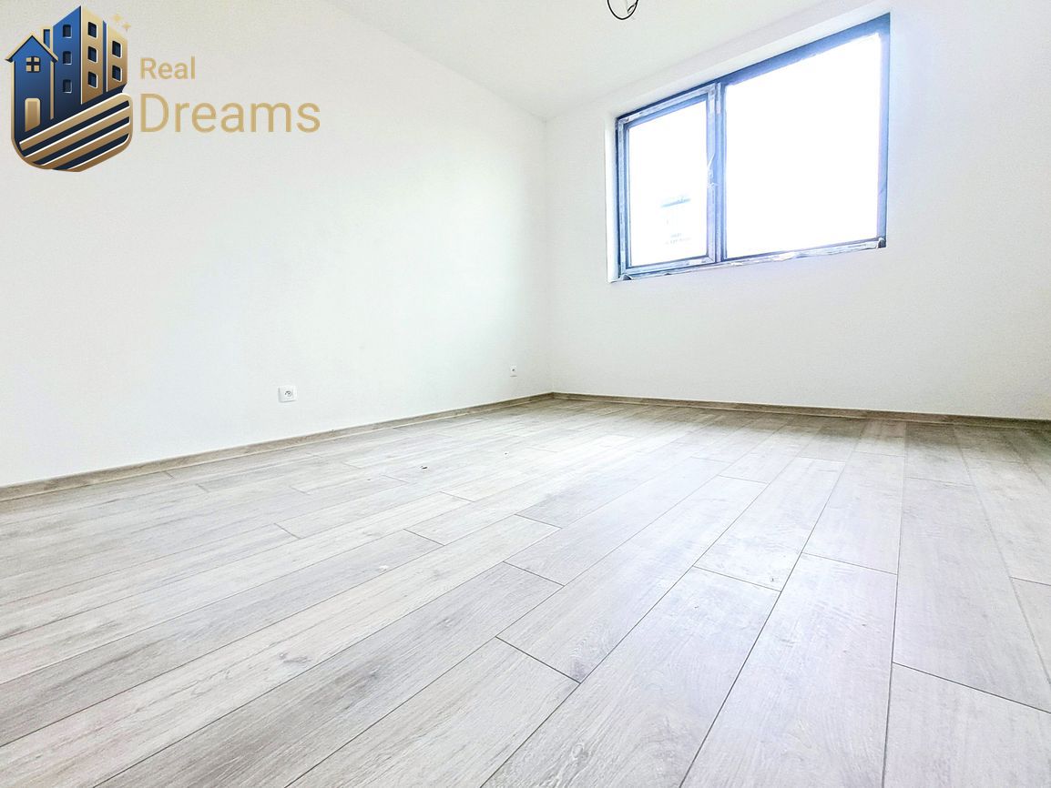 Priestranné novostavby 4-izbových rodinných domov v meste Ša - 10