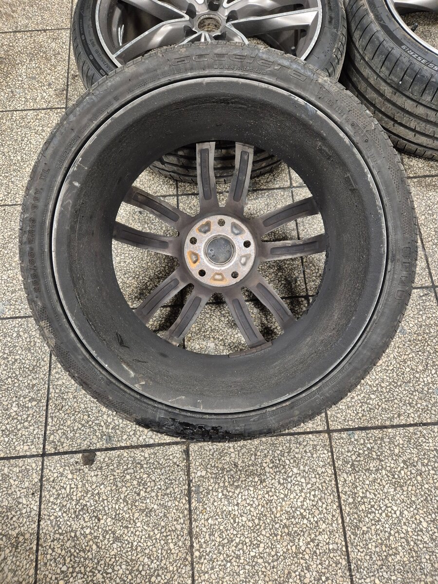 Predám elektróny 5x112r19 s pneu 255/35r19 - 10