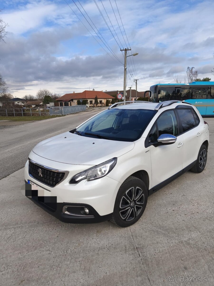 Peugeot 2008 - 10