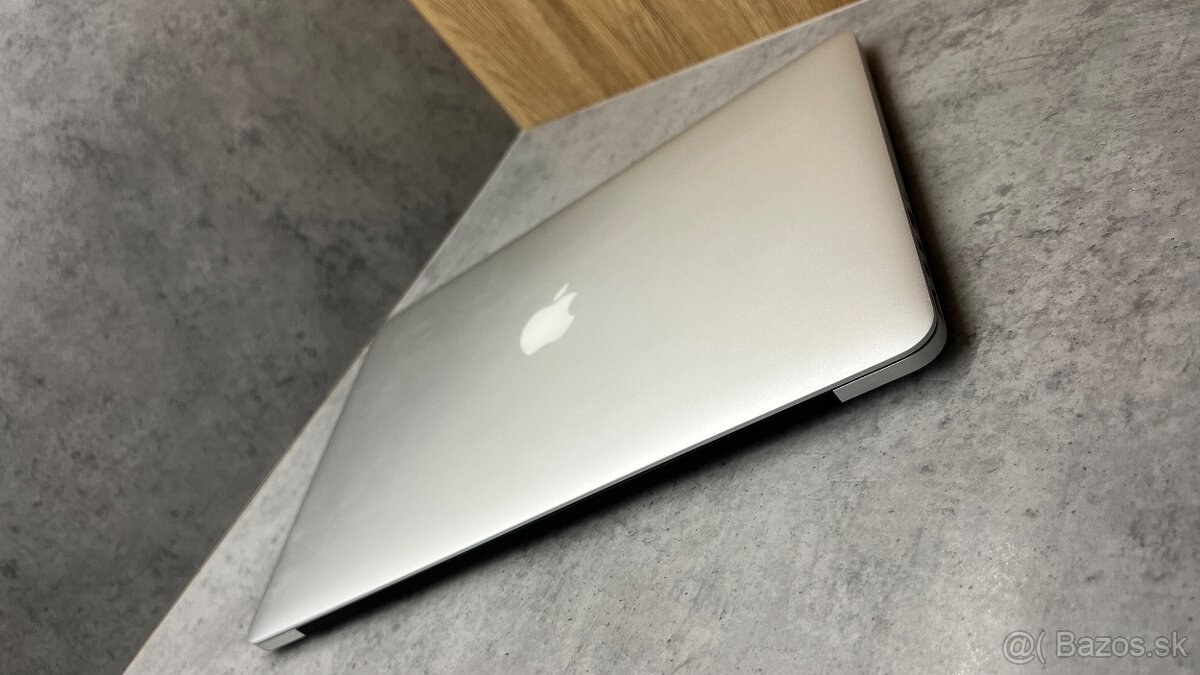 MACBOOK PRO 15” 1TB SSD - 10