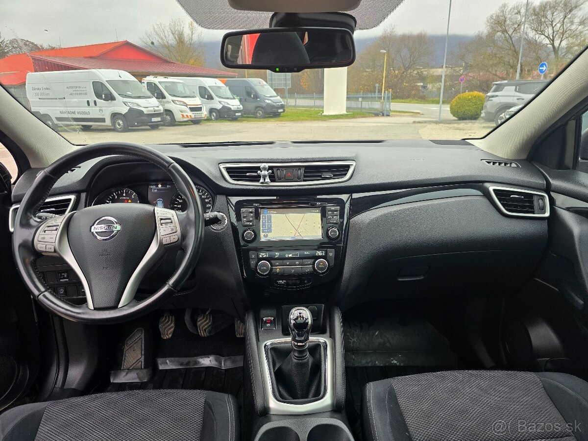 Nissan QASHQAI - 10