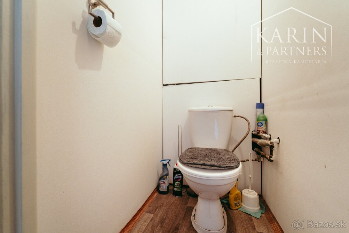 3i byt s dvoma balkónmi v blízkosti centra mesta Senica - 10