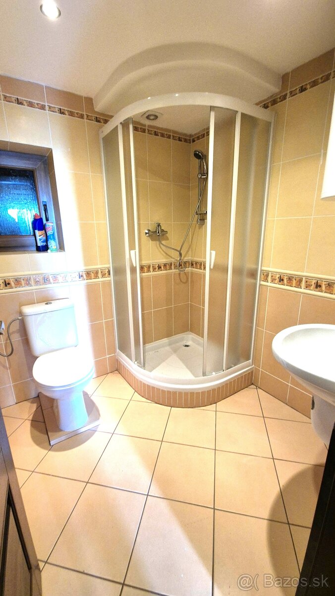 Rekreačný Dom s v obci Nižná Polianka - 10