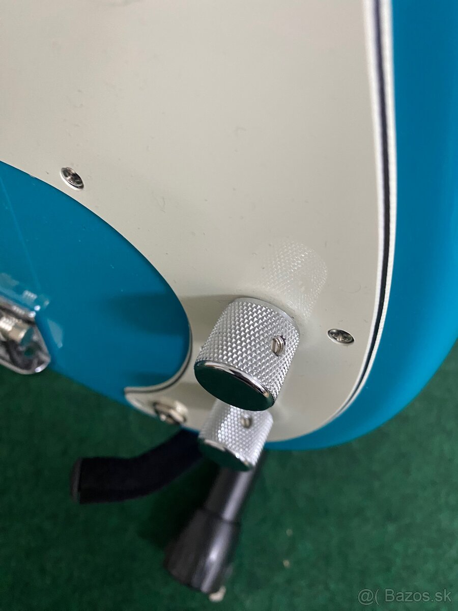 Fender AM PRO II P BASS MN MBL - 10