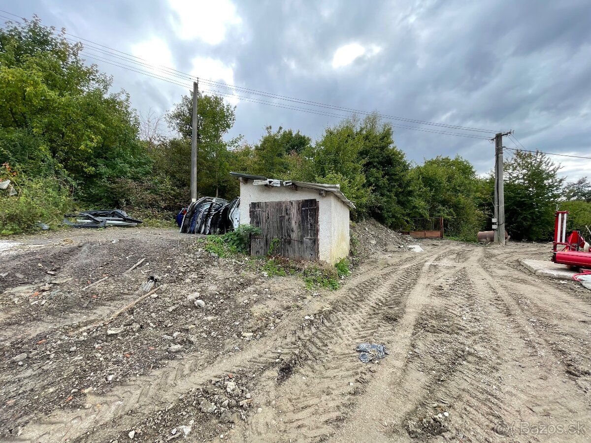 Prenájom garáže v Zádubní - 10