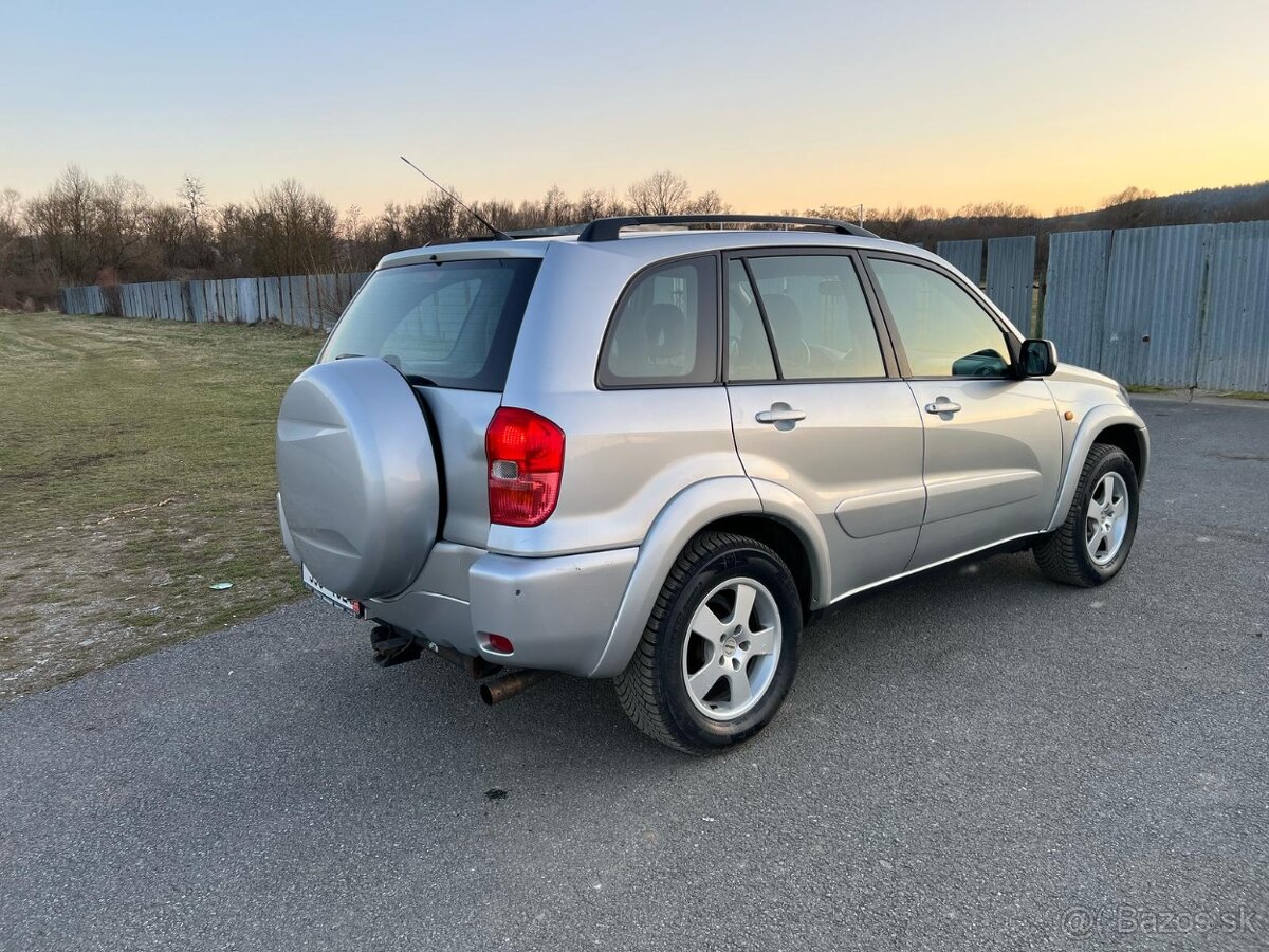 Toyota Rav 4 2.0 Special 4x4 - 10