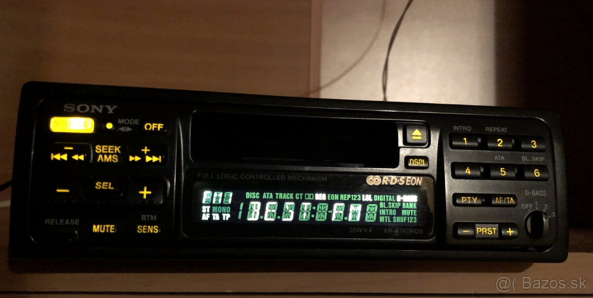 Sony XR - 4740 RDS - 10