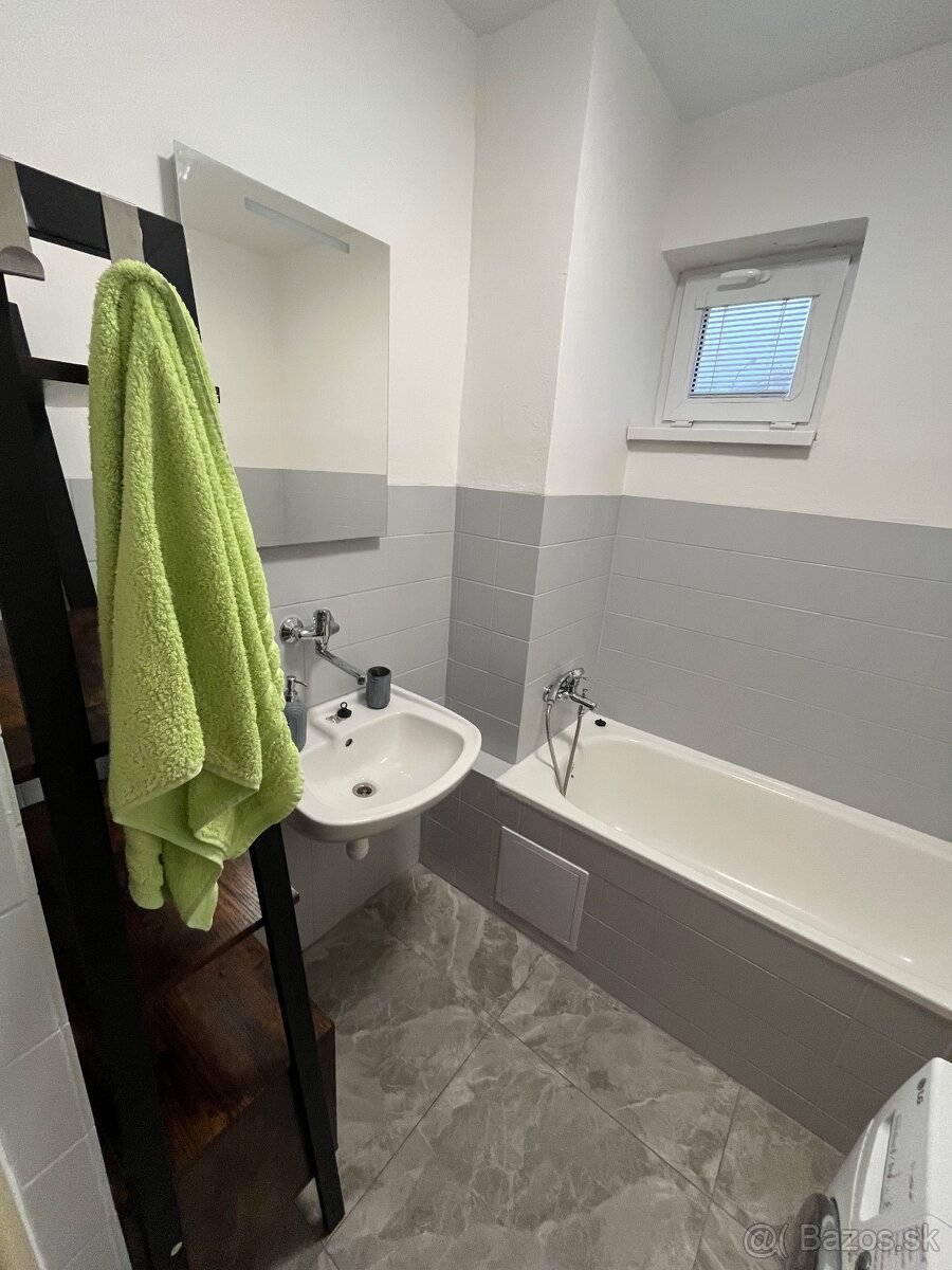 3 izbovy byt na Zobori - 10