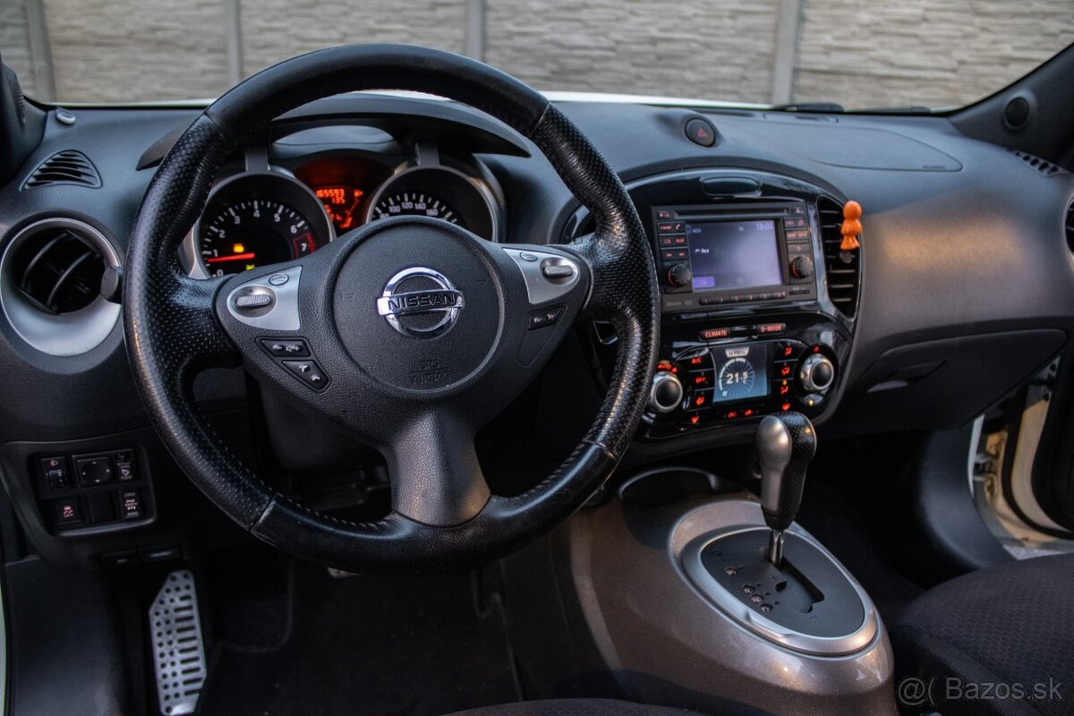 Nissan Juke 1.6 l DIG-T Tekna CVT 4x4 - 10
