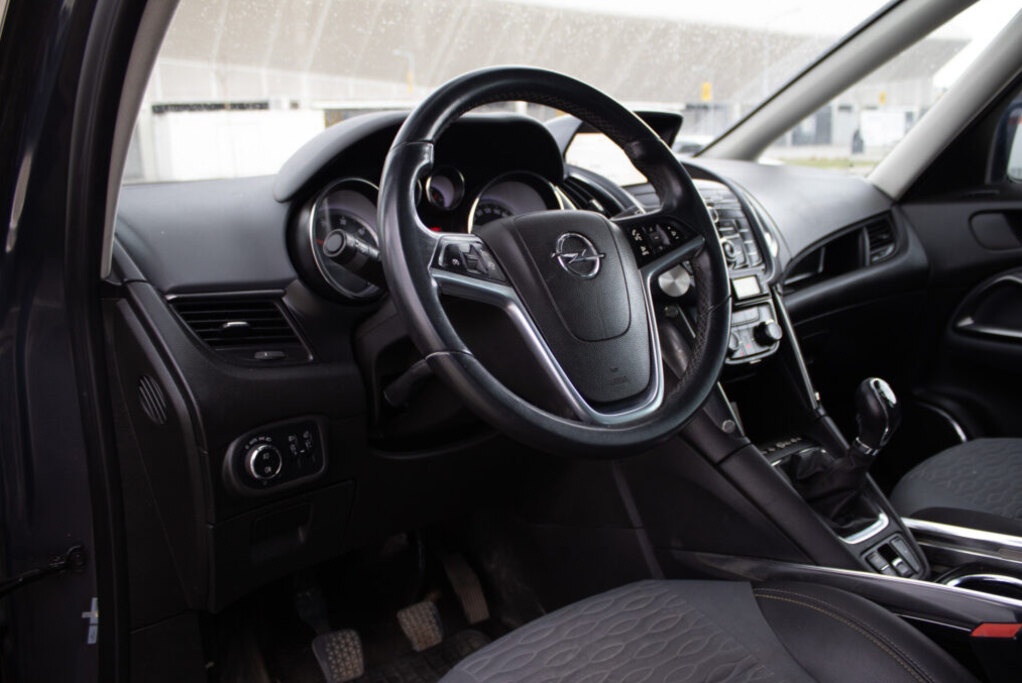 Opel Zafira 2013 - 10