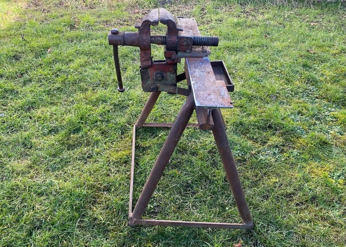 Kováčsky zverák - 10