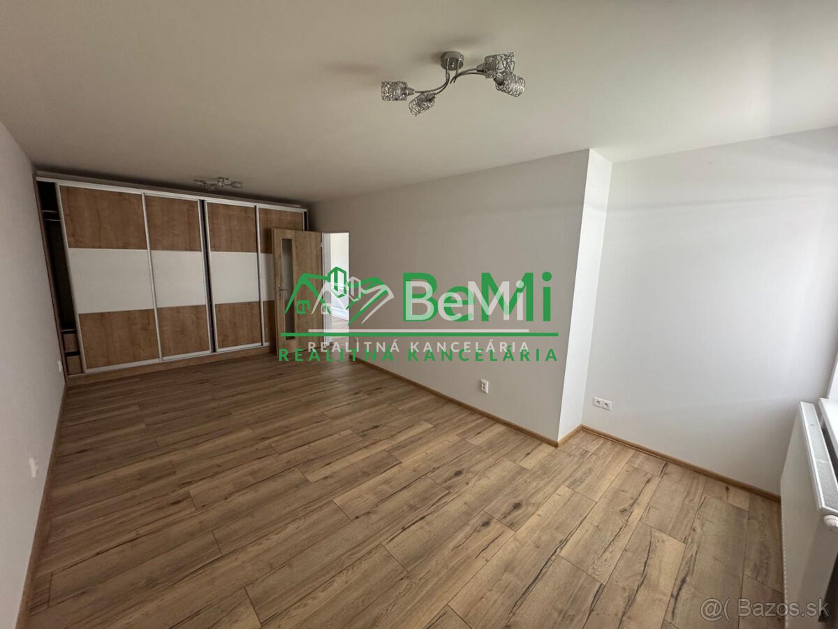 Priestranný 2-izbový byt v Mútnom - 10