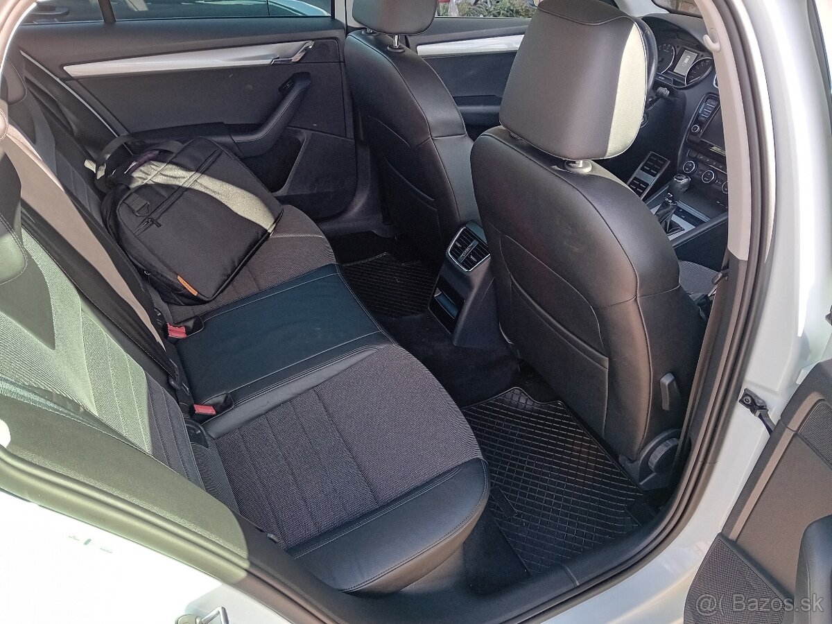 Škoda Octavia Style 1,6Tdi 2015 Dsg - 10