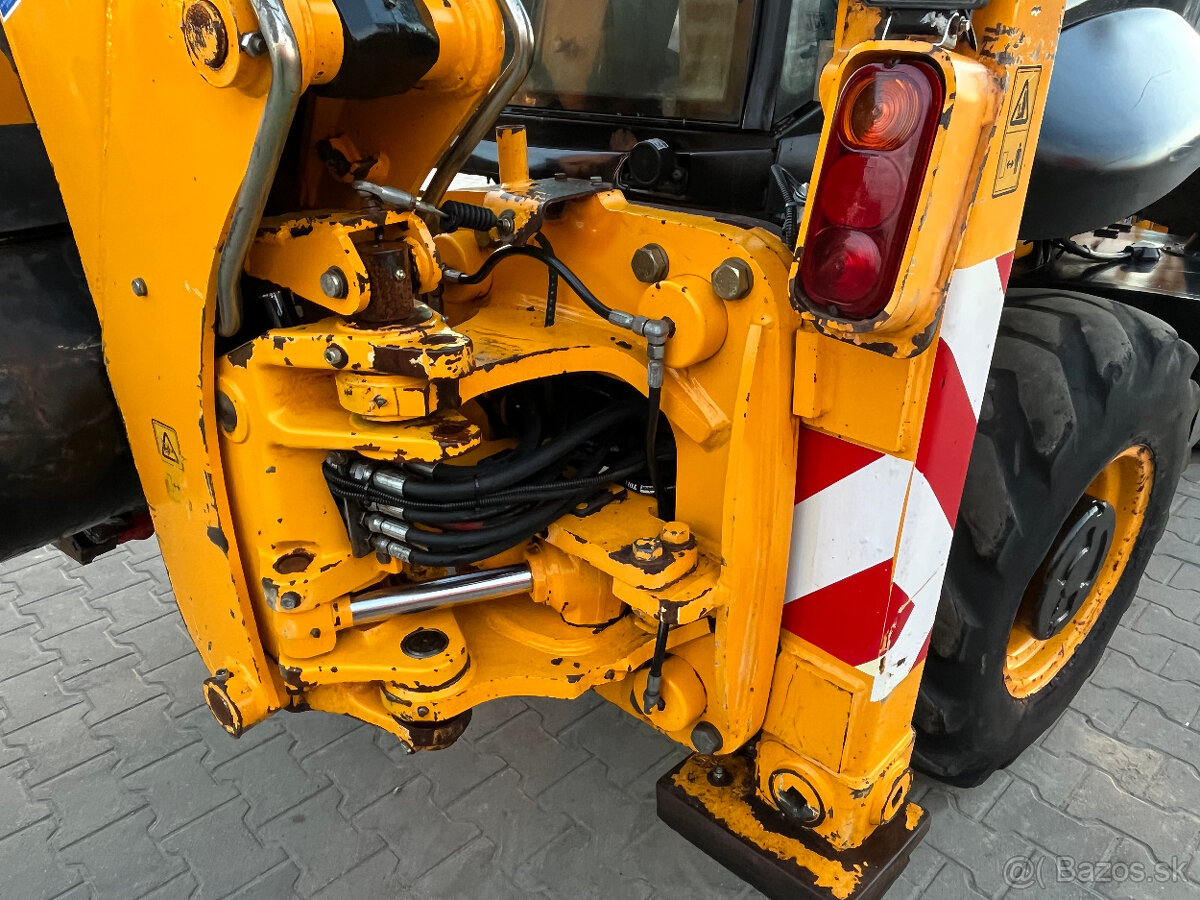 Rýpadlo-nakladač JCB 2CX Streetmaster, 3CX Compact - 10