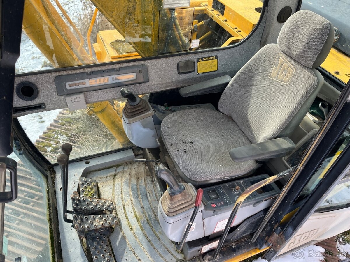 JCB JS 130 - 10