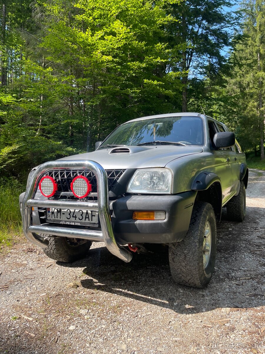 Mitsubushi l200 2.5TD - 10