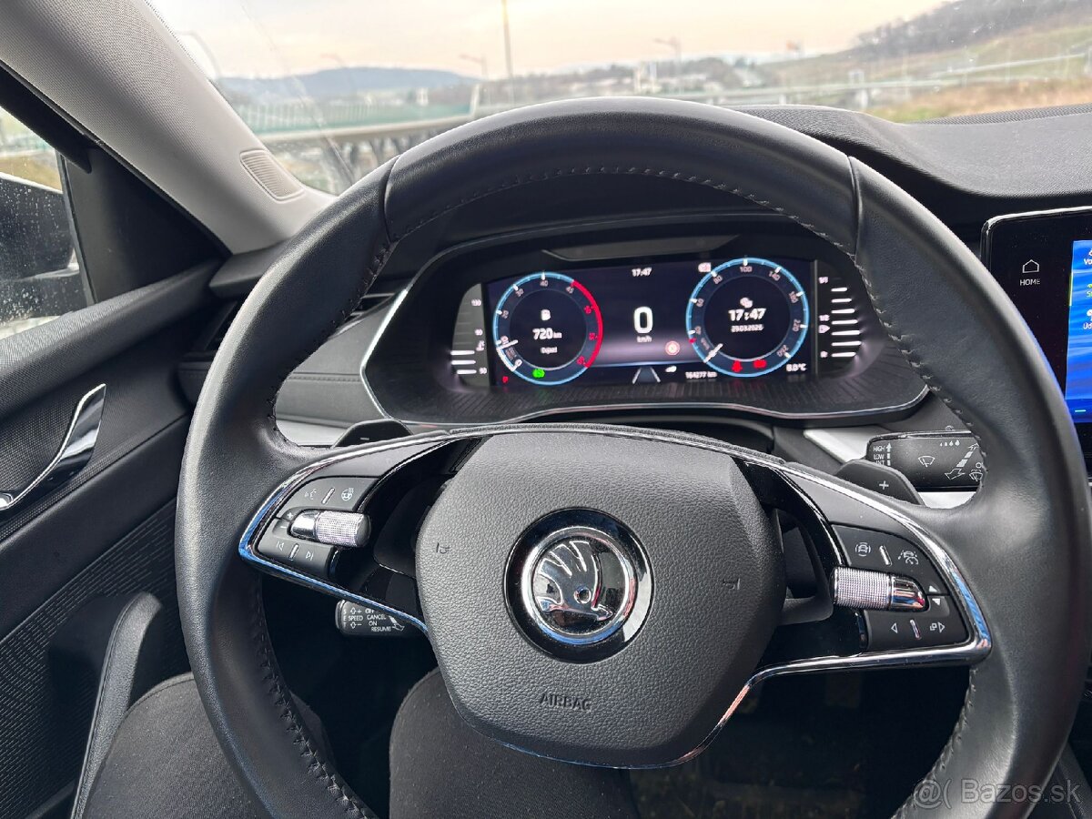 Škoda Octavia 4 Combi 2.0 TDI DSG 9/2021 - 10